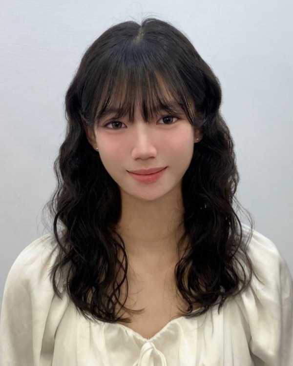 성북구미용실 살롱드바이퍼스트 은비 사랑스러운 무드를 담은 긴머리펌 젤리펌 완성