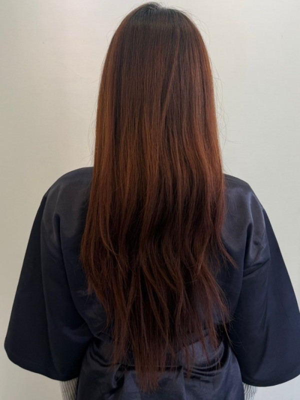 성신여대역 미용실 살롱드바이퍼스트 은비 고급스러운 웨이브 그레이스펌 상담중 뒷모습