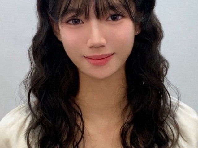 성북구미용실 살롱드바이퍼스트 은비 사랑스러운 무드를 담은 긴머리펌 젤리펌