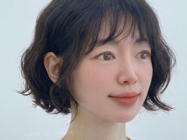 성신여대 미용실 머리숱이 적어 보이고 정수리가 딱! 달라 붙어서 고민이일…