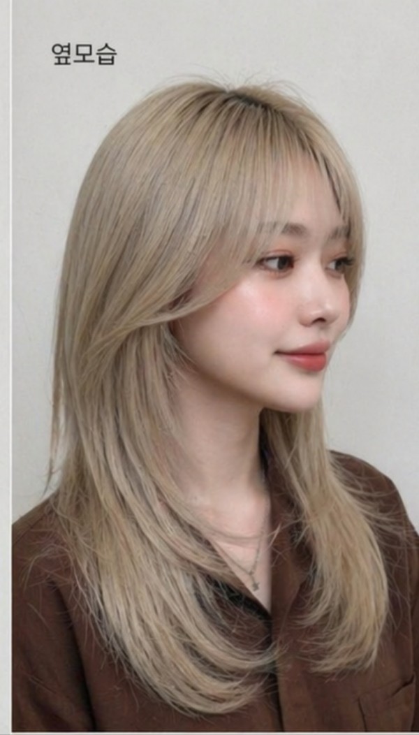 긴머리 레이어드컷 브론드 탈색 염색2