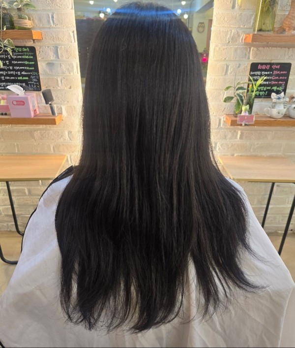 성신여대 미용실 백금발 애쉬블론드 시술중5