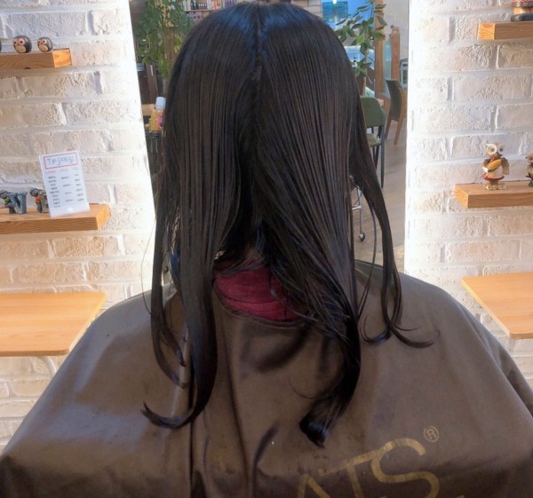 성신여대 미용실 레이어드컷과 매직셋팅 시술중3