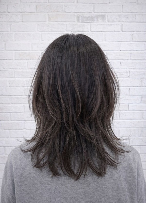 성신여대 미용실 단발레이어드 볼륨매직 시술전 뒷모습